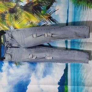 DENIZEN FROM LEVI'S MOM JEAN RIPPED DISTRESSED SIZE 3 W26